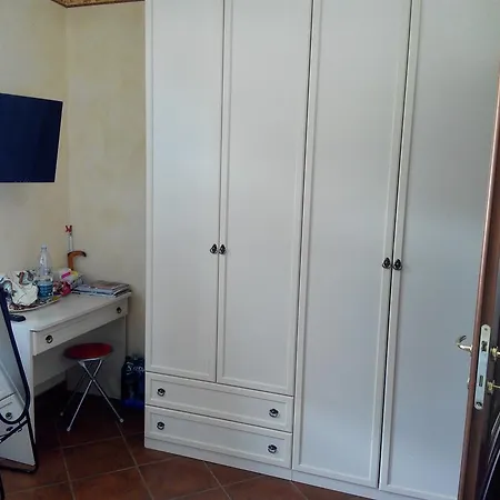 Le Viole Casa Famiglia Per Anziani Bed & Breakfast *